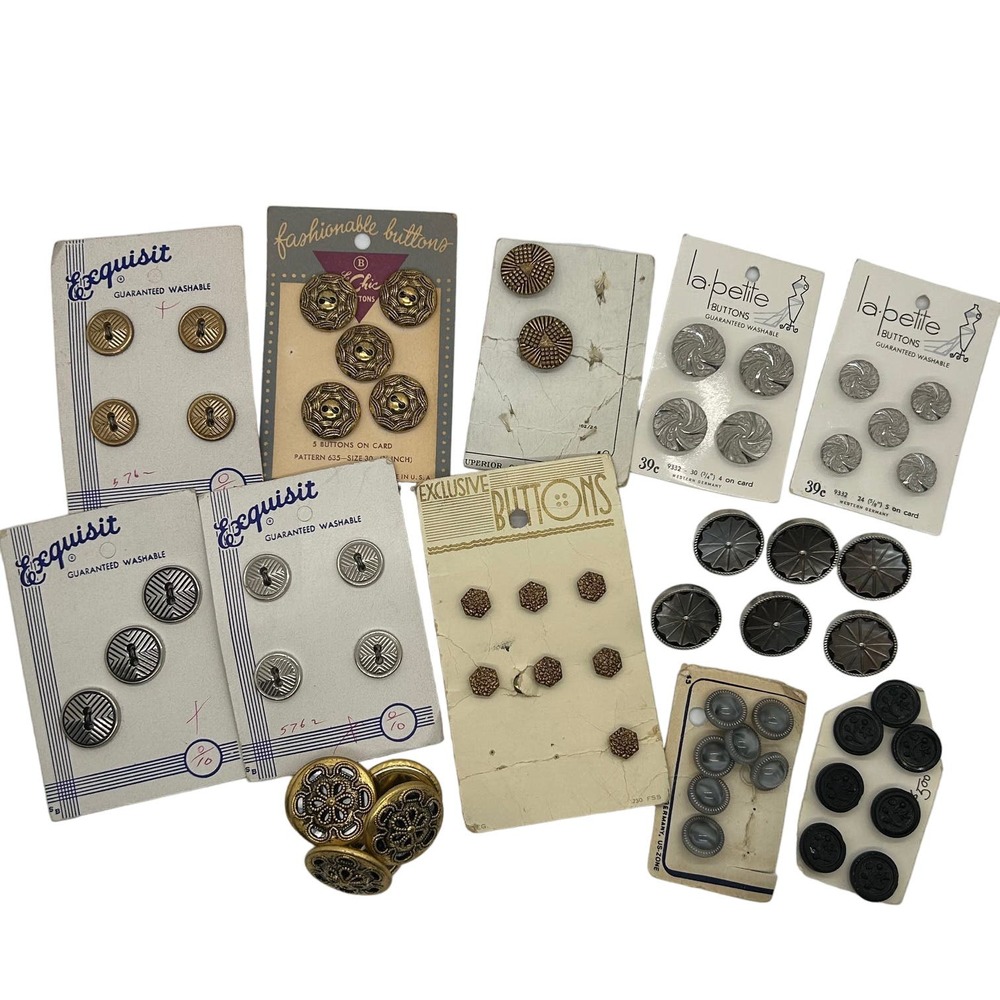 Vintage and‎ Antique Button Lot Mostly Metals Western Germany